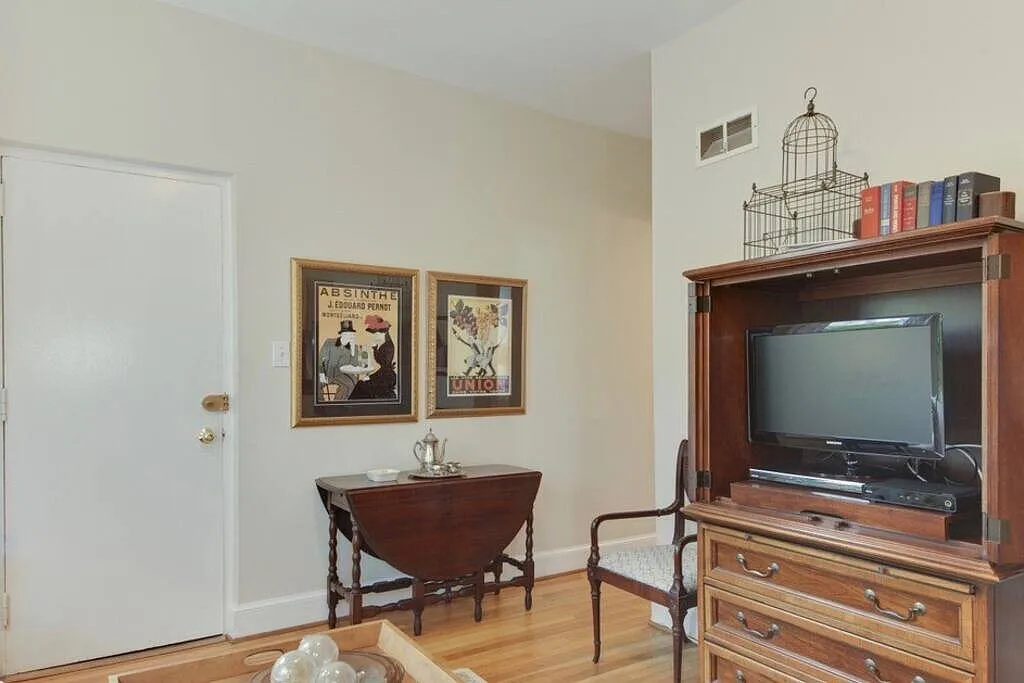 1 bed, 525 sqft, $3,750 — Photo 2