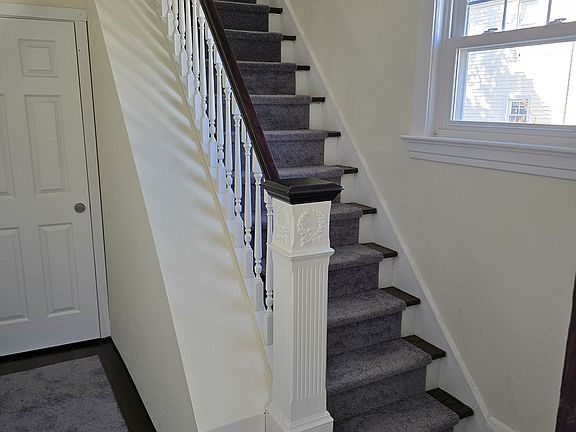 4th image of 38 Totten Pl #2