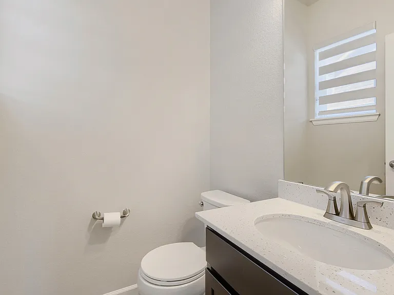 6562 Merrimack Dr — Photo 8