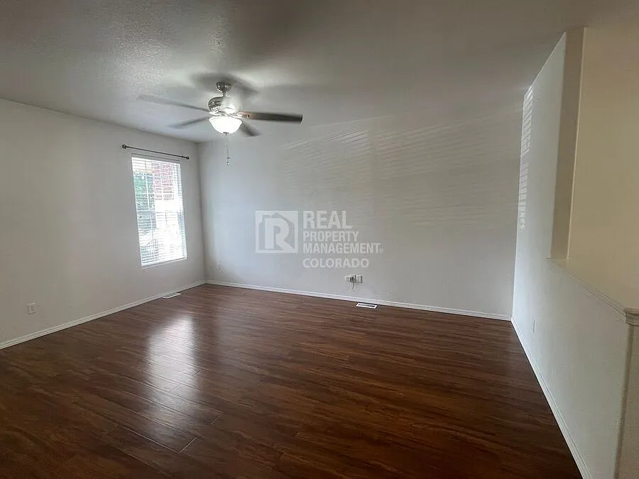 Lovely Townhome with AC and Convenient Location — Photo 3