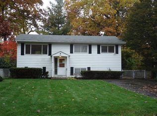 215 George Ave, Wauconda, IL 60084