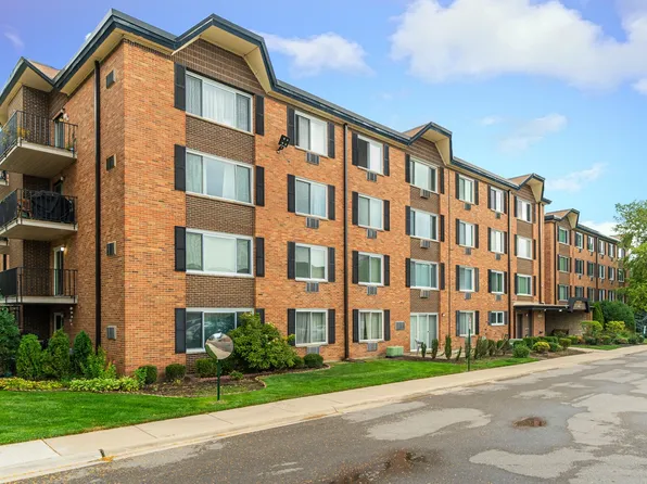 1117 S Old Wilke Rd Unit 310, Arlington Heights, IL 60005