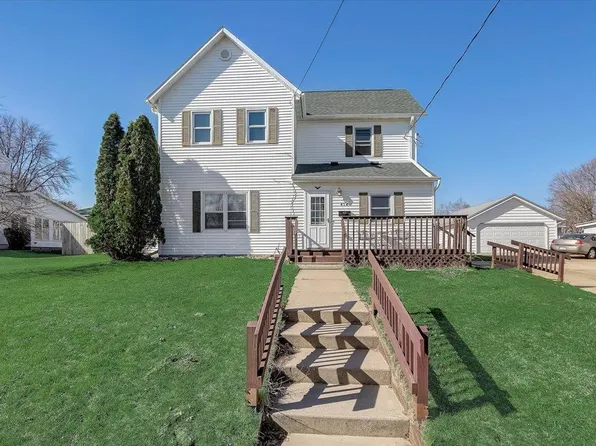 414 West Merrimac St, Dodgeville, WI 53533