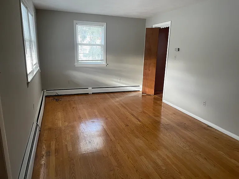 426 Burritt St #2 — Photo 13