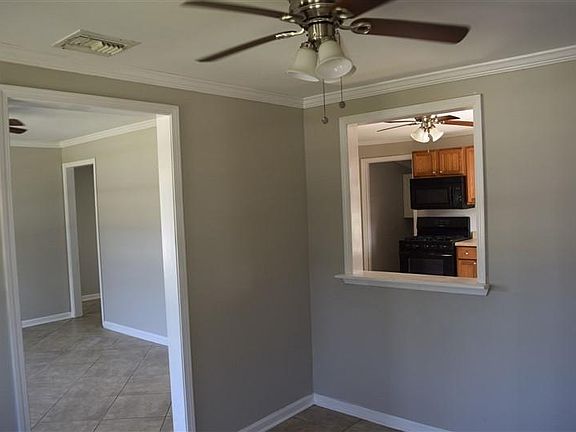 3rd image of 4416 Stephen Girard Ave