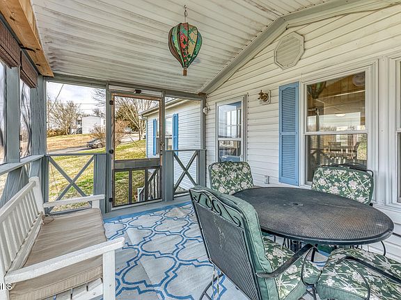 4th image of 213 Jarrell Dr