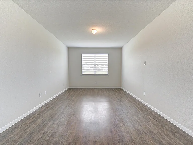 3707 W Alessano Ln — Photo 24