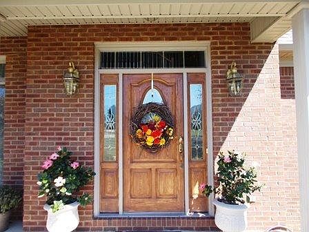 5th image of 210 La Rose Ct
