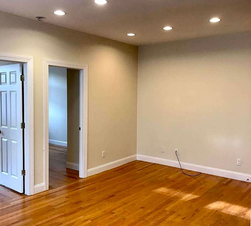 1st image of 3259 33rd St APT 2F