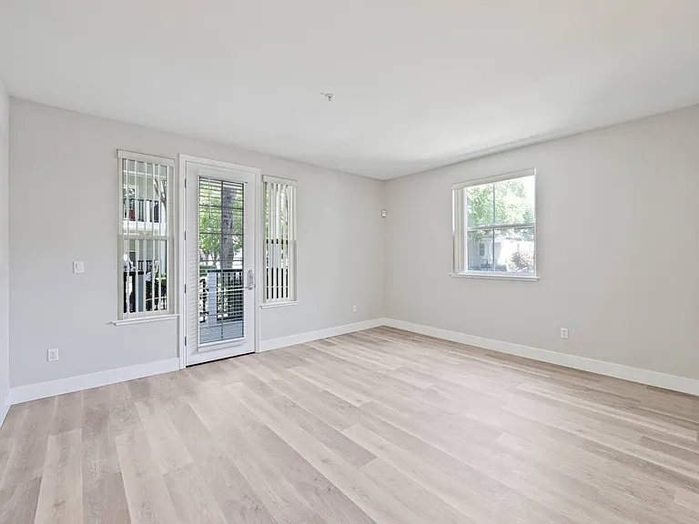 Kensington Apartments — Photo 12