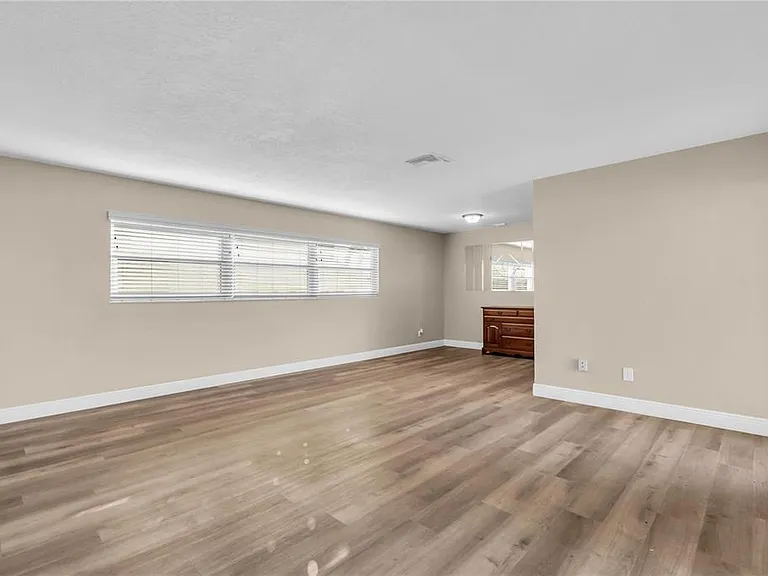 6860 Park St S — Photo 3