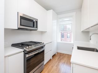 19 Forest St APT 1, Cambridge, MA 02140