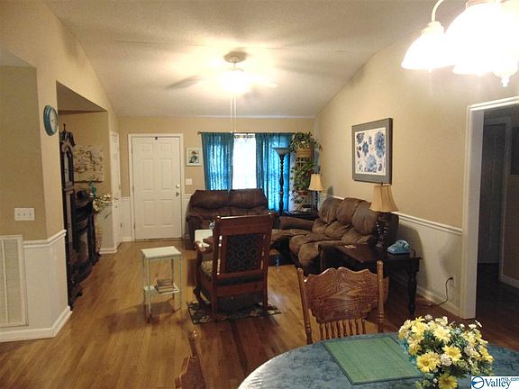 3rd image of 102 Bluestem Dr NE