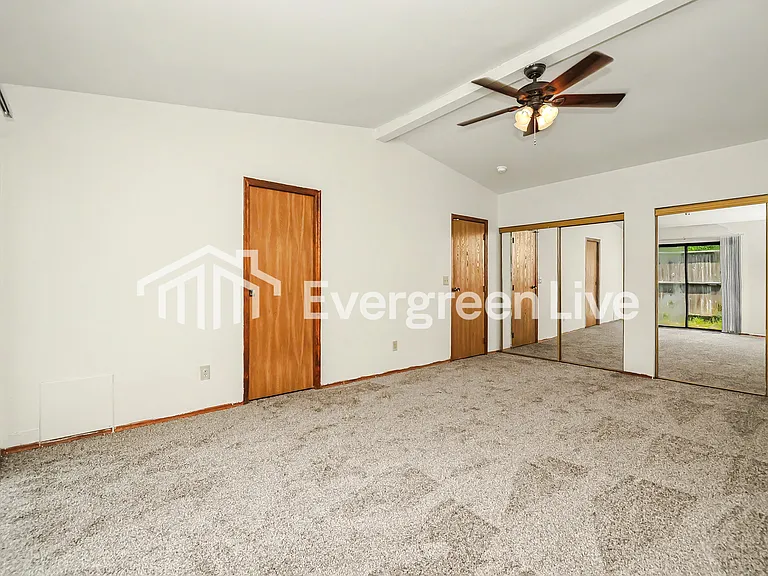 6877 Charlesgate Rd — Photo 9