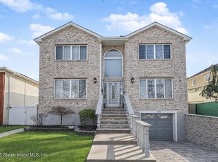 115 Abingdon Ave, Staten Island, NY 10308