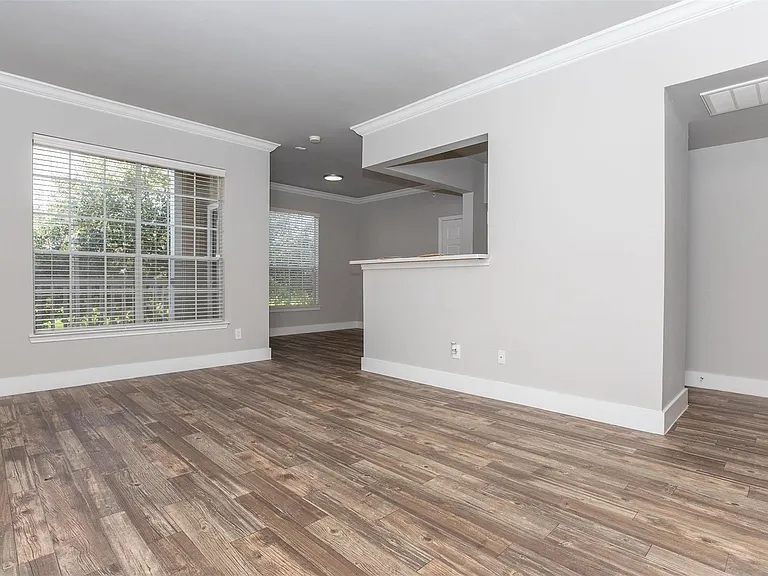 19100 Glenwest Dr #238 — Photo 12