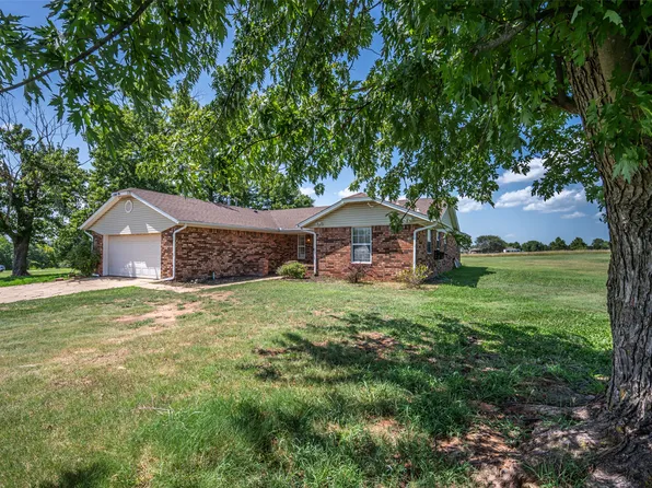 103 E Lakeview Ct, Tecumseh, OK 74873