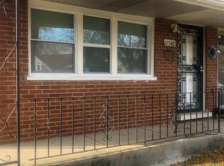 11541 S Peoria St, Chicago, IL 60643