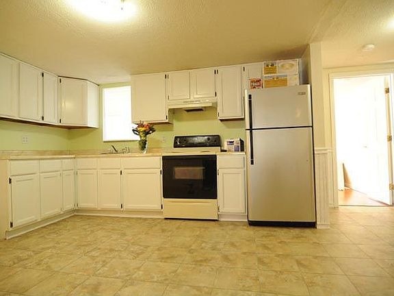 34b kitchen