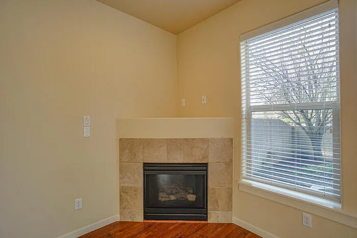 3726 NW 122nd St — Photo 9