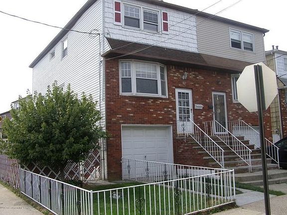 2nd image of 82 Wilcox St