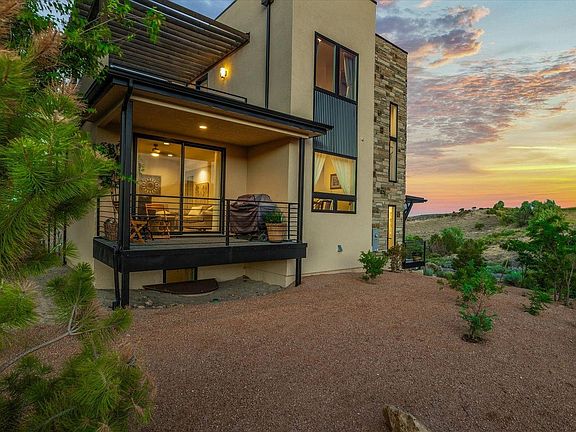 4th image of 365 W Ridges Blvd #A