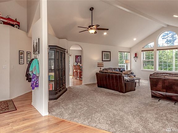 3rd image of 9204 67th Ave E
