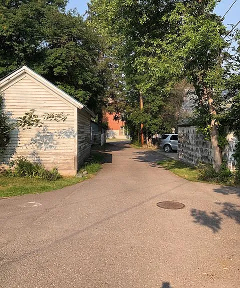 back alley walkway Drive up to 2 car garage