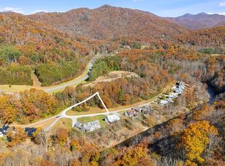 11 Light Waters Dr, Cullowhee, NC 28723