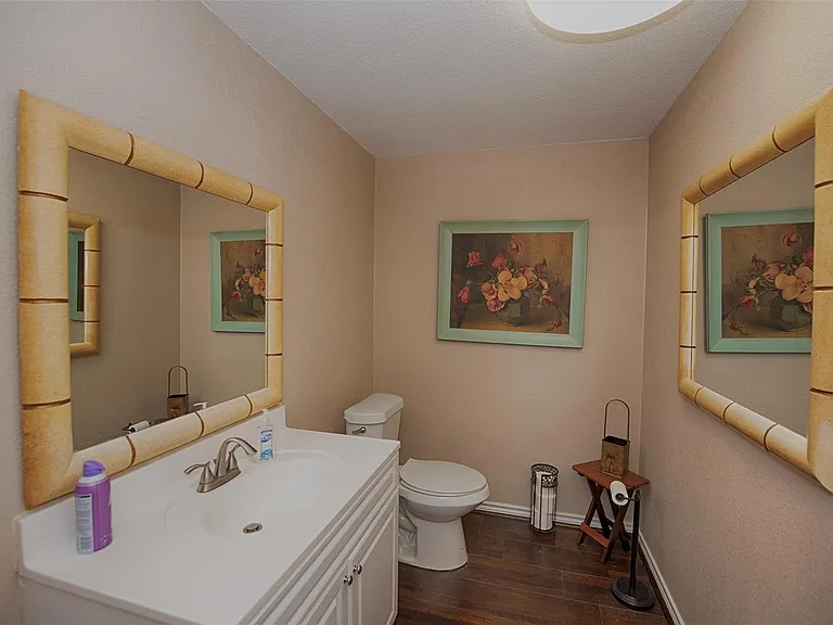 715 Grand Ave — Photo 19