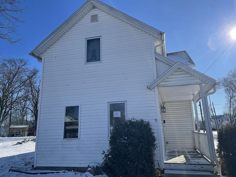 1st image of 725 W Williams Ave