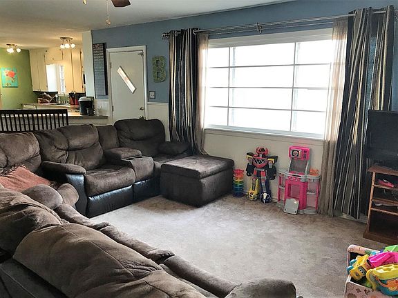 5th image of 119 Linda Ln