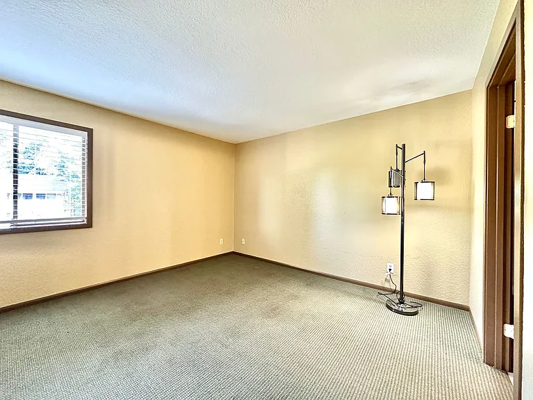 11642 100th Ave NE #305 — Photo 18