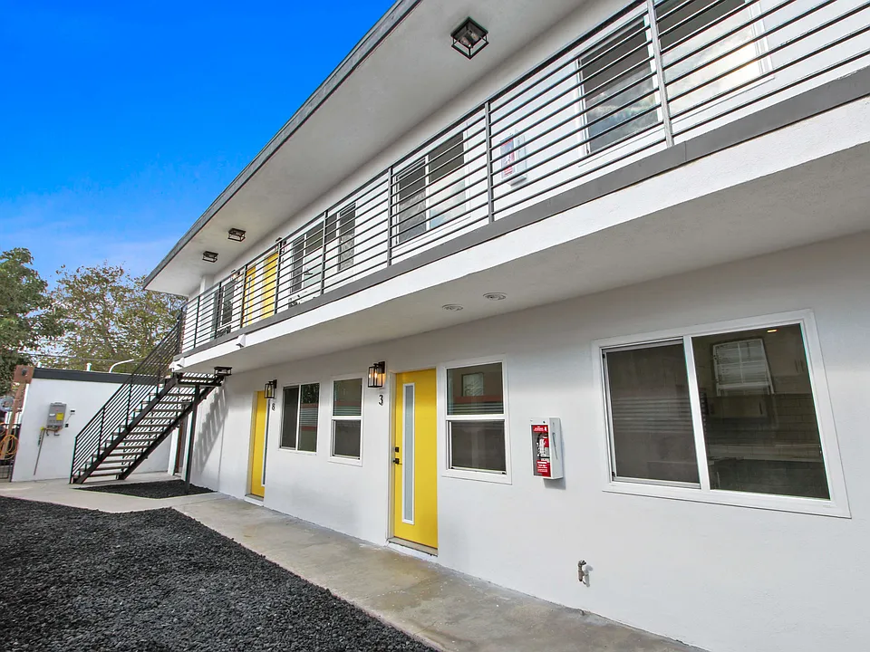 5529 Dairy Ave #8