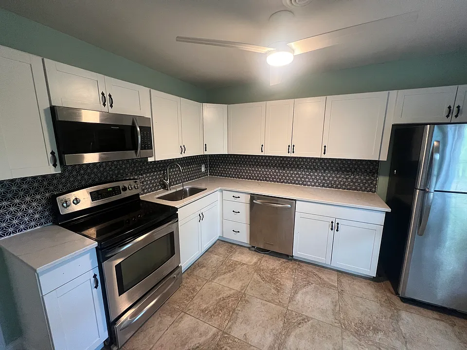 1209-1211 E Livingston Ave #B