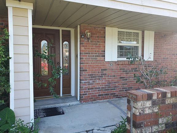 4th image of 571 Seaspray Ave