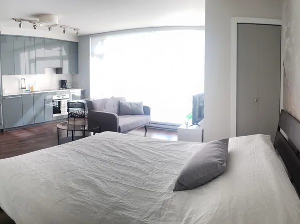 161 Georgia St W #605, Vancouver, BC V6B 0K9