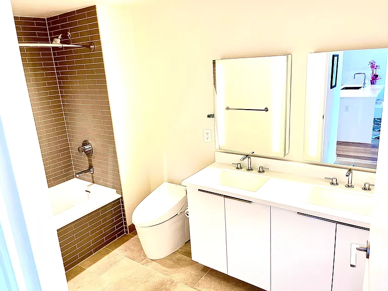 1001 Queen St #3308 — Photo 6