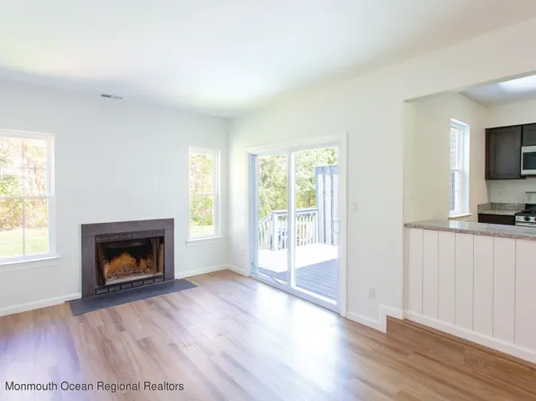 21 Karen Drive, Tinton Falls, NJ 07753