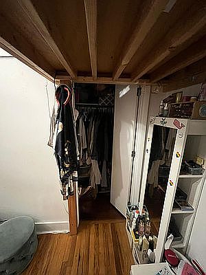 4th image of 526 E 11th St #1RW