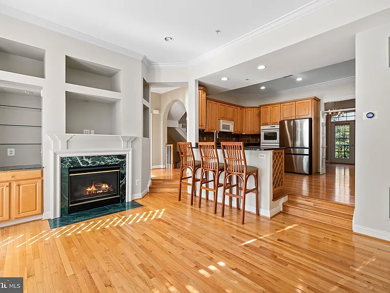 5237 Bessley Pl — Photo 27