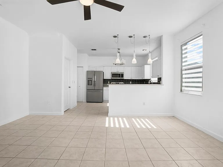 9006 SW 214th Ln — Photo 6