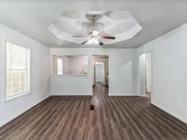 5017 Lyndon Dr, Fort Worth, TX 76116