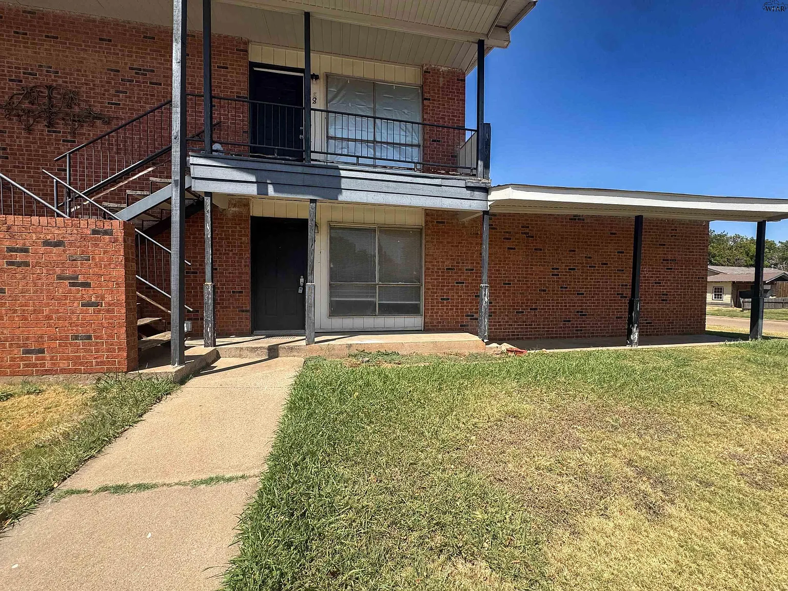 1 bed, 1.0 bath, 698 sqft, $750 — Photo 2