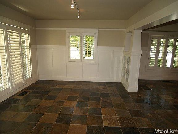 4th image of 208 Elmwood Ave