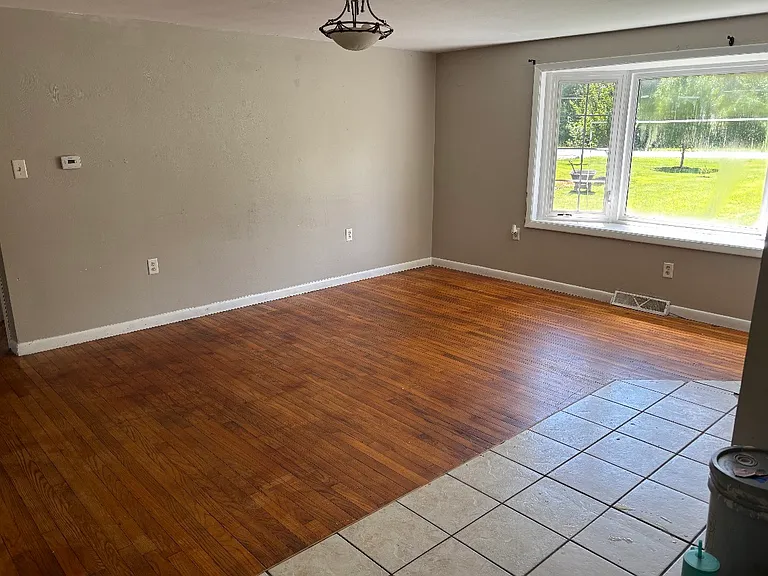 923 Seriff Rd — Photo 5