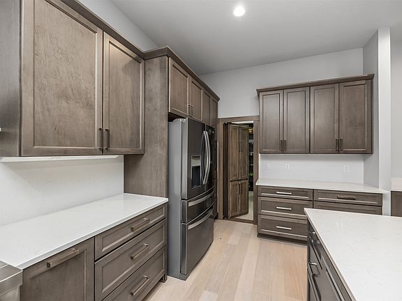 5th image of 1301 NE 23rd St