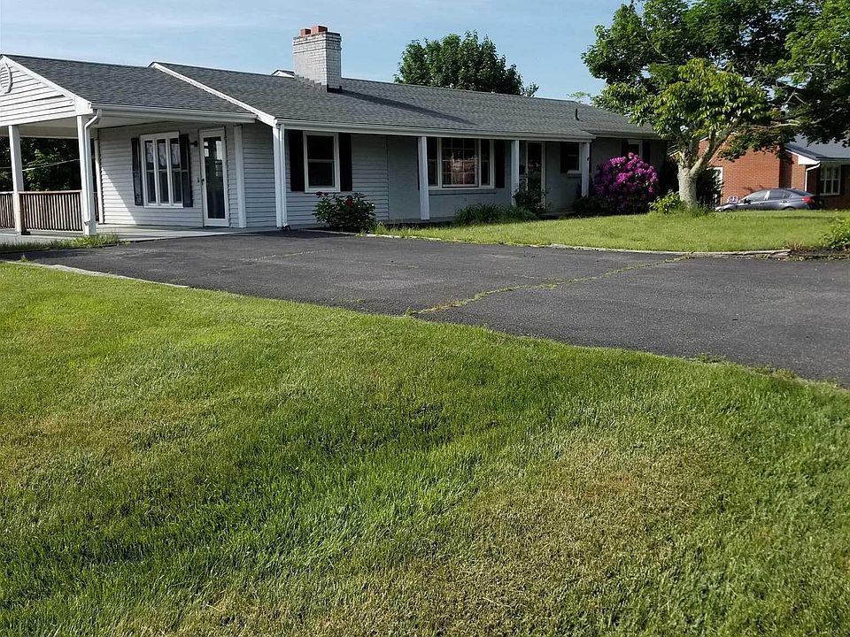 1st image of 640 Carson Dr