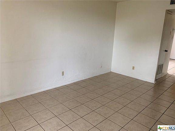 3rd image of 1209 Charisse St