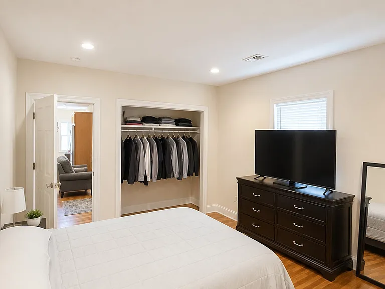 25 Lothrop St #2 — Photo 13